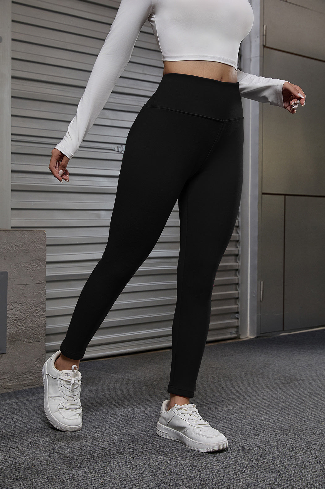 Women's Velvet Lift Hip Leggings