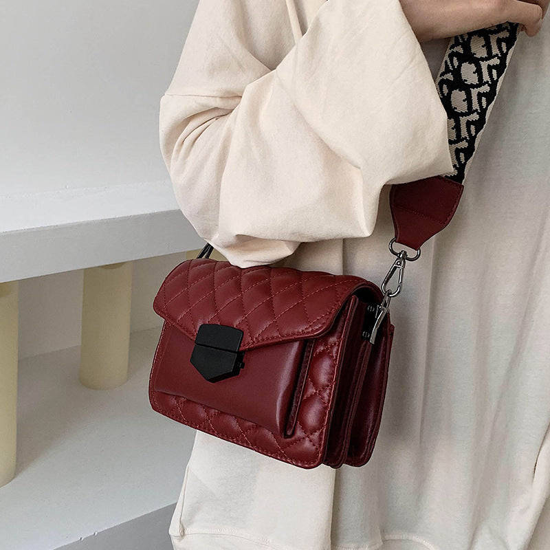 Women's Wide Strap Shoulder Bag