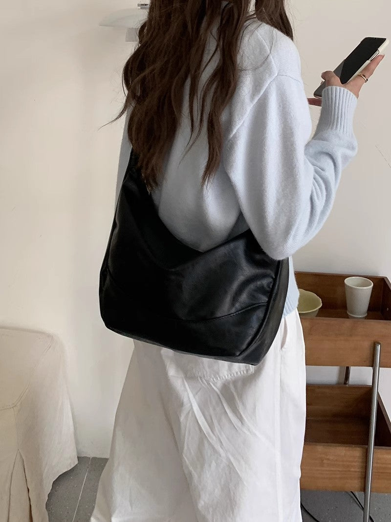 Retro Casual Large Capacity Single Shoulder Crossbody Bag